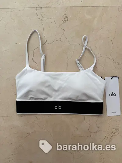 Топ Alo Yoga