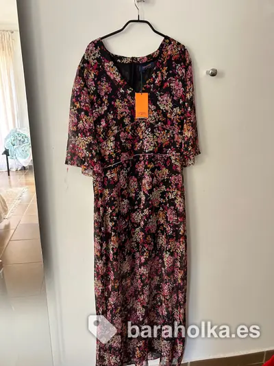 Шелковое платье Trussardi jeans . Новое с ярлыком . 48 размер . Длинное , в пол . Японский стиль. Легчайший шелк .